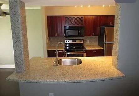2460 NW 33RD ST